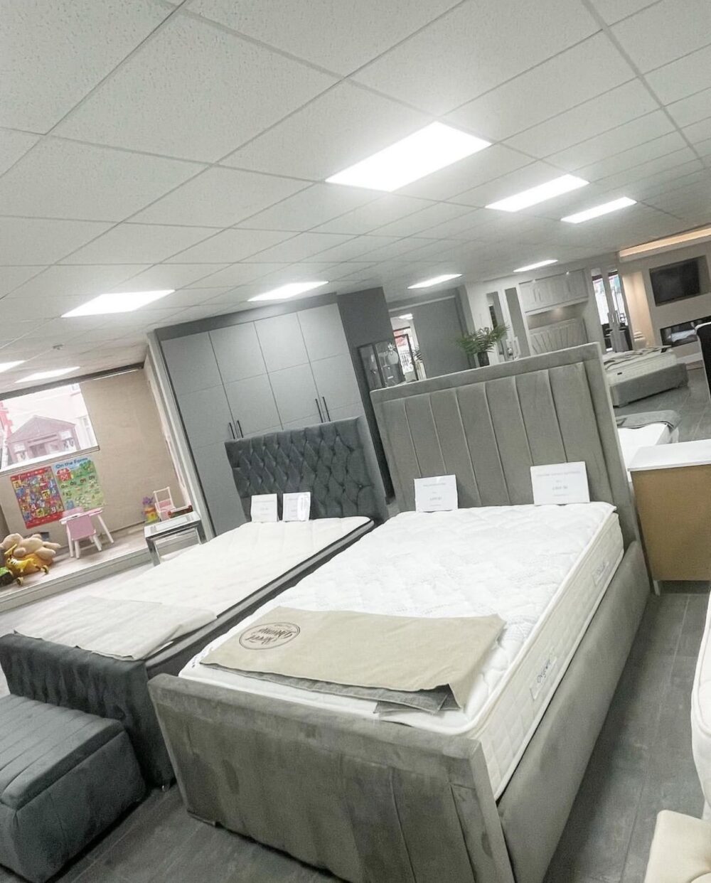 Line bumper Beds - Image 4